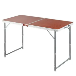 Foldable camping table for 4 to 6 people