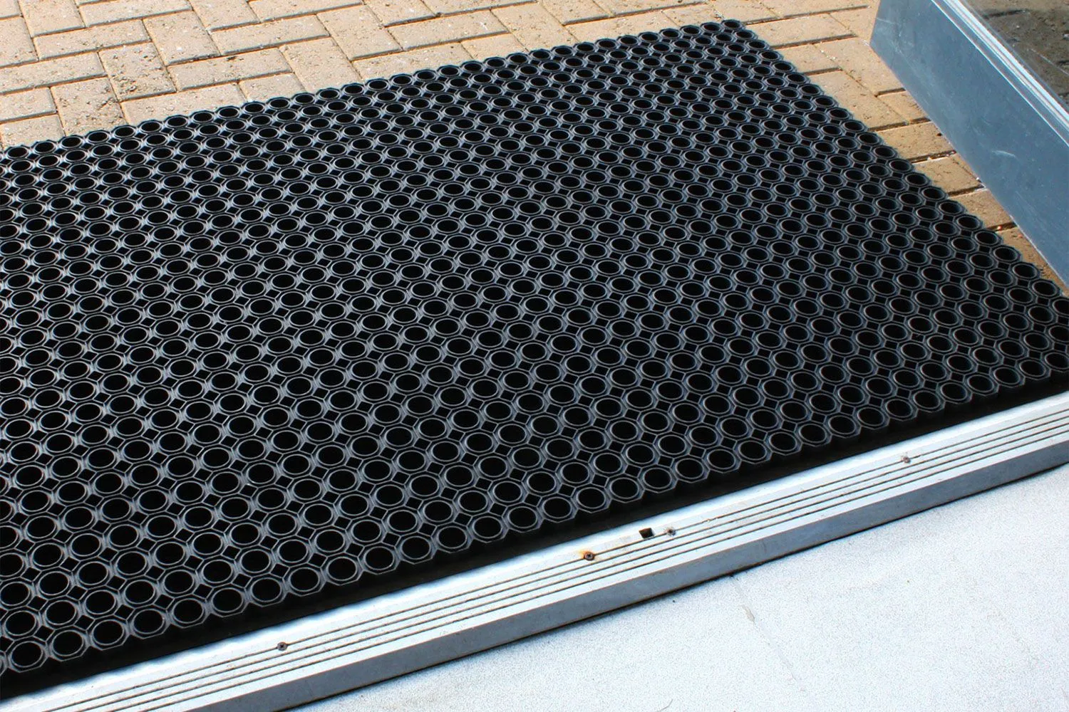 Rubber Grass Mats B